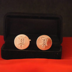 Manschettenknöpfe mit erhabenem Zirkel